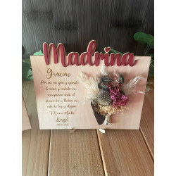Placas de madera con flores preservadas