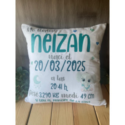 Cojín bebé personalizado con datos de nacimiento