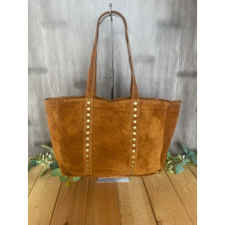 Bolso de piel de serraje con cremallera y tachuelas