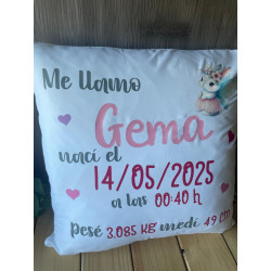 Cojín bebé personalizado con datos de nacimiento